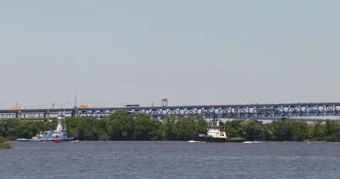 Two tugboats passing each other on the delaware river Stock Footage 90929543