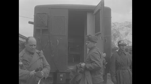 Two U.S. generals continue to discuss outside a building Stock-Footage 109494693