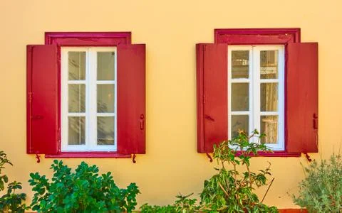 Two windows with shutters Foto stock
