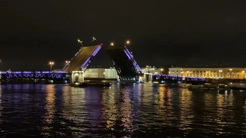 Two wing Palace Bridge slowly draw up at night time. Dim blue decorate Stock-Footage 144124011