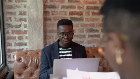 Two young African American having a business meeting. Stock-Footage 155809039