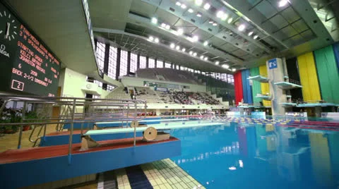 Twofold jump in pool of Sport Complex Olympic during third phase Video stock 25929523