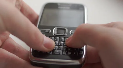 Type a message on your mobile (3) Vidéo 48629781