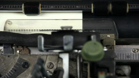 Typewriter with paper dolly Видео 45500612