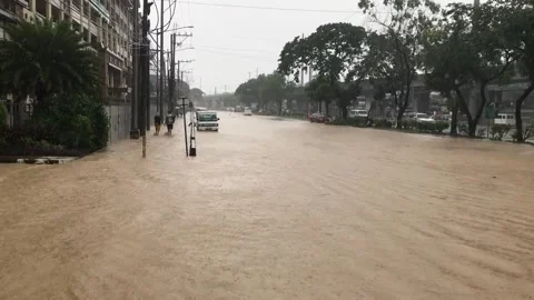 Typhoon Vamco triggers flash floods in the Philippines Stock Footage 143267941