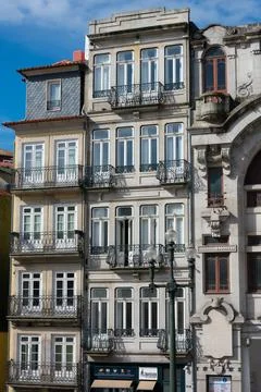 Typical building facades in Rua das Flores Foto stock