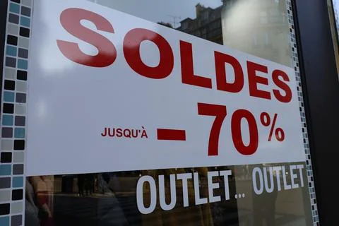 Typical bulding facade from Paris Stock Photos