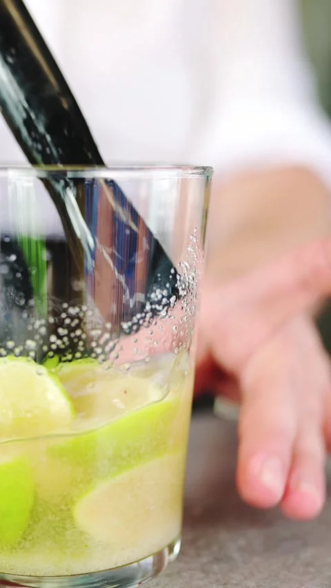 Typical Cuban mojito Stock-Footage 285567514