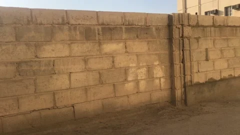 Typical Running  or Stretcher bond of block work for compound wall with pilaster Stockbeeldmateriaal 169745052