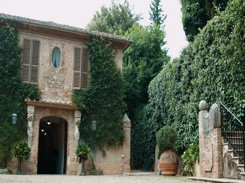A typical villa in Tuscany Stock Footage 75437940