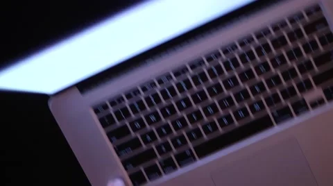 Typing and computer slide in Vídeos de archivo 49583347