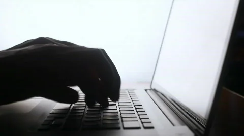 Typing on computer keyboard silhouette  Vidéo 516794