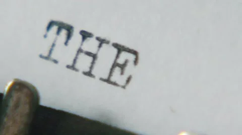 Typing "the end" on an old typewriter 스톡 동영상 41062081