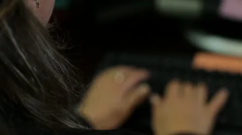 Typing 스톡 동영상 10942618