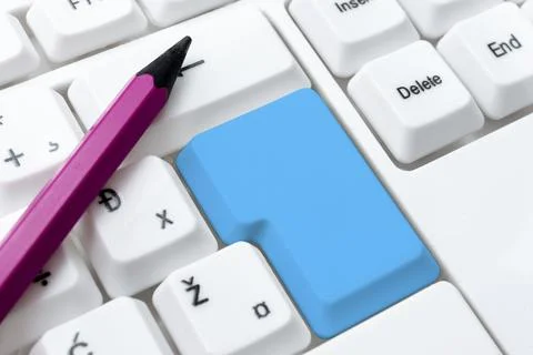 Typing Helpful Blog Tutorial And Guides, Researching Strategies Online 写真素材