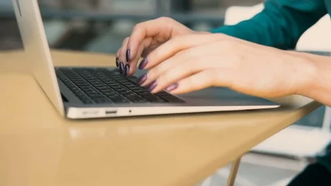 Typing on the Keyboard Видео 80704223