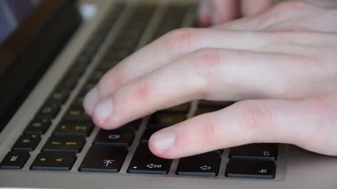 Typing on laptop keyboard Video stock 81504615