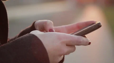 Typing a message on smartphone Stock-Footage 48385886