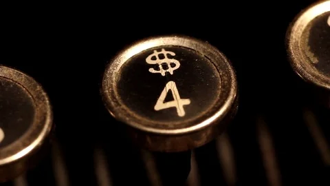 Typing number 4 on vintage typewriter Video stock 78991004