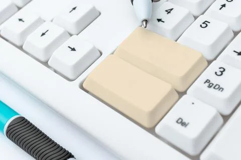 Typing Program Schedule, Retyping Debugging Program String Codes, Global Foto stock