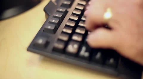 Typing twist shot Video stock 25592589