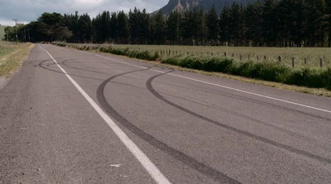 Tyre marks on road 스톡 동영상 41496421