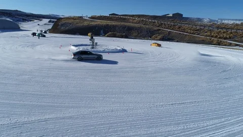 Tyres and Engine Performance Testing on Circular Field With Cold Weather Video stock 112646196