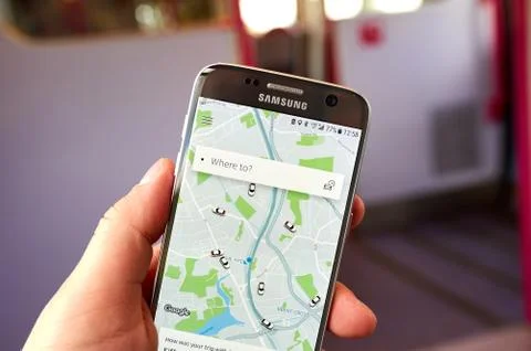 Uber application on Samsung S7 Stock Photos