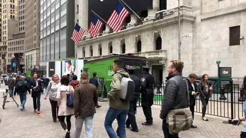 Uber Technologies Inc. (NYSE: UBER) becomes public company via initial public Stock Footage 121824915