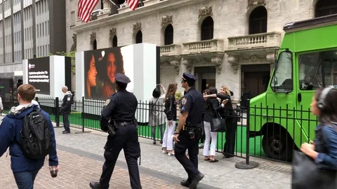 Uber Technologies Inc. (NYSE: UBER) becomes public company via initial public Stock Footage 121824923