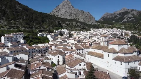 Ubrique in Spain 動画素材 328640389