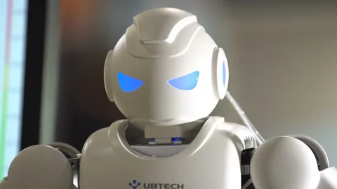 Ubtech intelligent humanoid robot close up head view Vidéo 88680863
