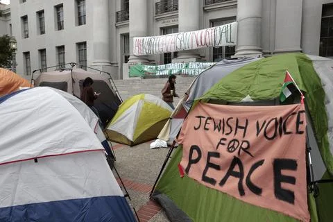 UC Berkeley students protest in support of Palestine, USA - 23 Apr 2024 Stock Photos