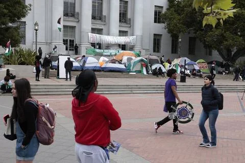 UC Berkeley students protest in support of Palestine, USA - 23 Apr 2024 Stock Photos