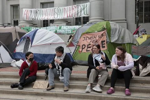UC Berkeley students protest in support of Palestine, USA - 23 Apr 2024 Stock Photos
