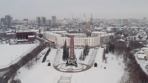 Ufa, Bashkortostan / Russi - The Russian-Bashkir Friendship monument, at winter 스톡 동영상 130757284