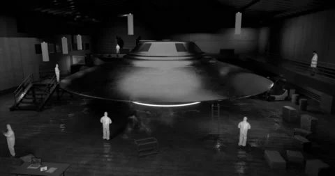  UFO in Hangar Vídeo Stock 155039948