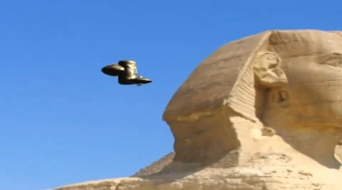 UFO sighting over agypt - big alien spaceship sighting Stock-Footage 33674840