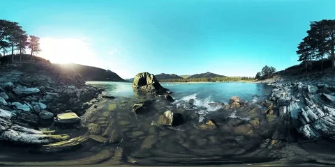 UHD 4K 360 VR Virtual Reality of a river flows over rocks in beautiful mountain Vidéo 75606968