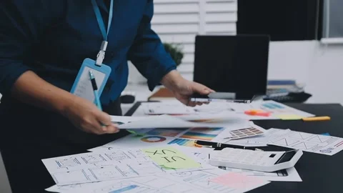 UI designer and UX developer brainstorm idea to design the application appe.. Stock Footage 326018303
