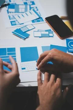 UI designer and UX developer brainstorm idea to design the application appe.. 스톡 사진
