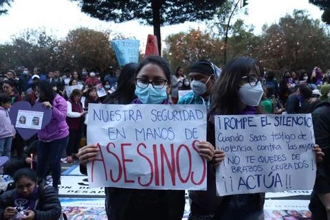 UIO-PROTESTA FEMICIDIOS MARIA BERNAL Quito, 21 de septiembre de 2022. En c... Stock Photos