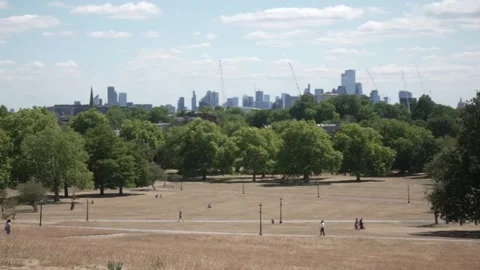 UK braced for fourth summer heatwave Stock Footage 340558380