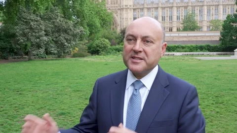 UK: Easing Russian oil sanctions is the 'wrong, immoral decision', says A... Vídeos de archivo 335275019