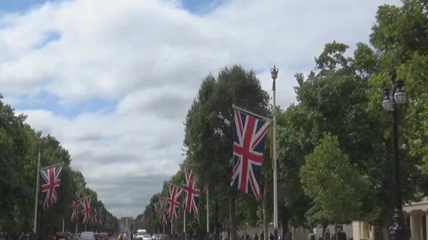 Uk flags across the road Stock-Footage 88105126