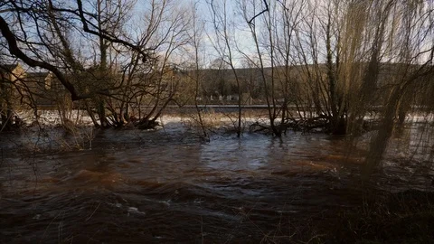 UK Flooded River in Yorkshire. Vídeo Stock 125587294