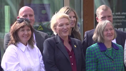 UK: New Reform MSPs gather outside Scottish Parliament Vídeos de archivo 334716556