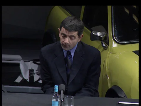UK: ROWAN ATKINSON'S BLUNDERING HERO MR Stock Video Pond5