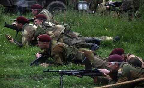 Uk world war 2 troops in battle Stock Photos