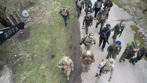 Ukraine Counter Offensive - Marching 動画素材 242971129